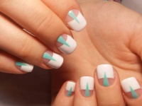 Треугольники на ногтях – эффектные идеи маникюра