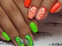 Маникюр с фруктами: летние идеи дизайна