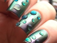 Креативный дизайн ногтей "Капли дождя"